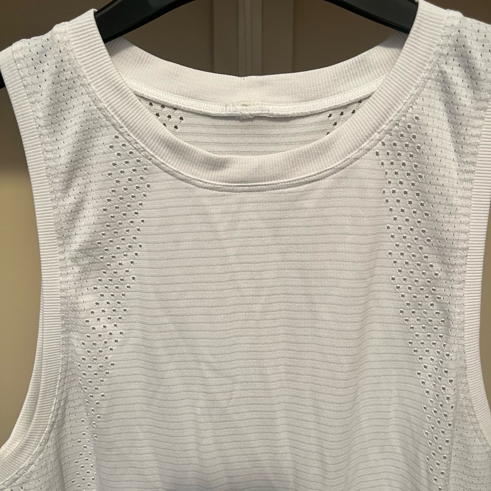 Lululemon Athletica White Tank Top - Picture 3 of 7